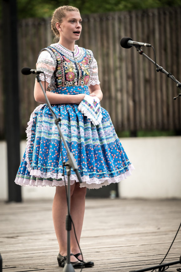 Folklórne slávnosti v Dulovciach