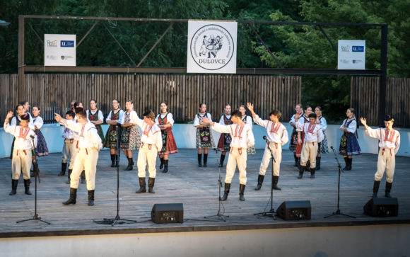 Folklórne slávnosti v Dulovciach