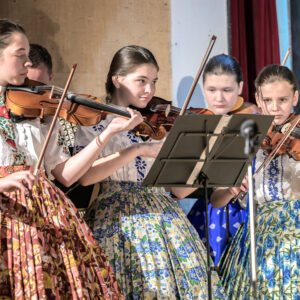 s Detským folklórnym súborom Vločka – Kovačica, Srbsko